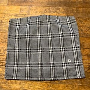 American Eagle black and white plaid tub top, size medium.